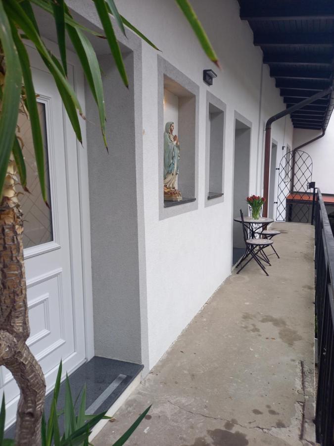 Holiday Oasis Appartements Villach Bagian luar foto